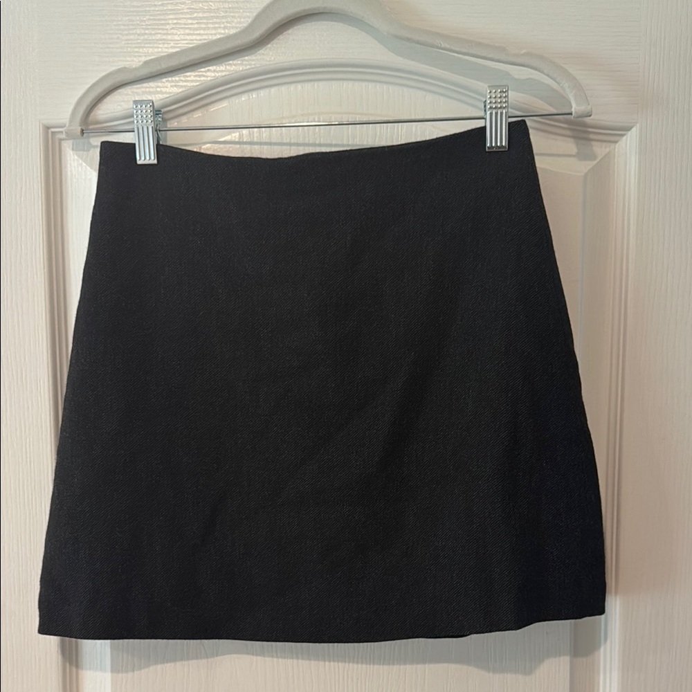 Aritzia Wilfred Women's Black Wool Mini Skirt Size 6